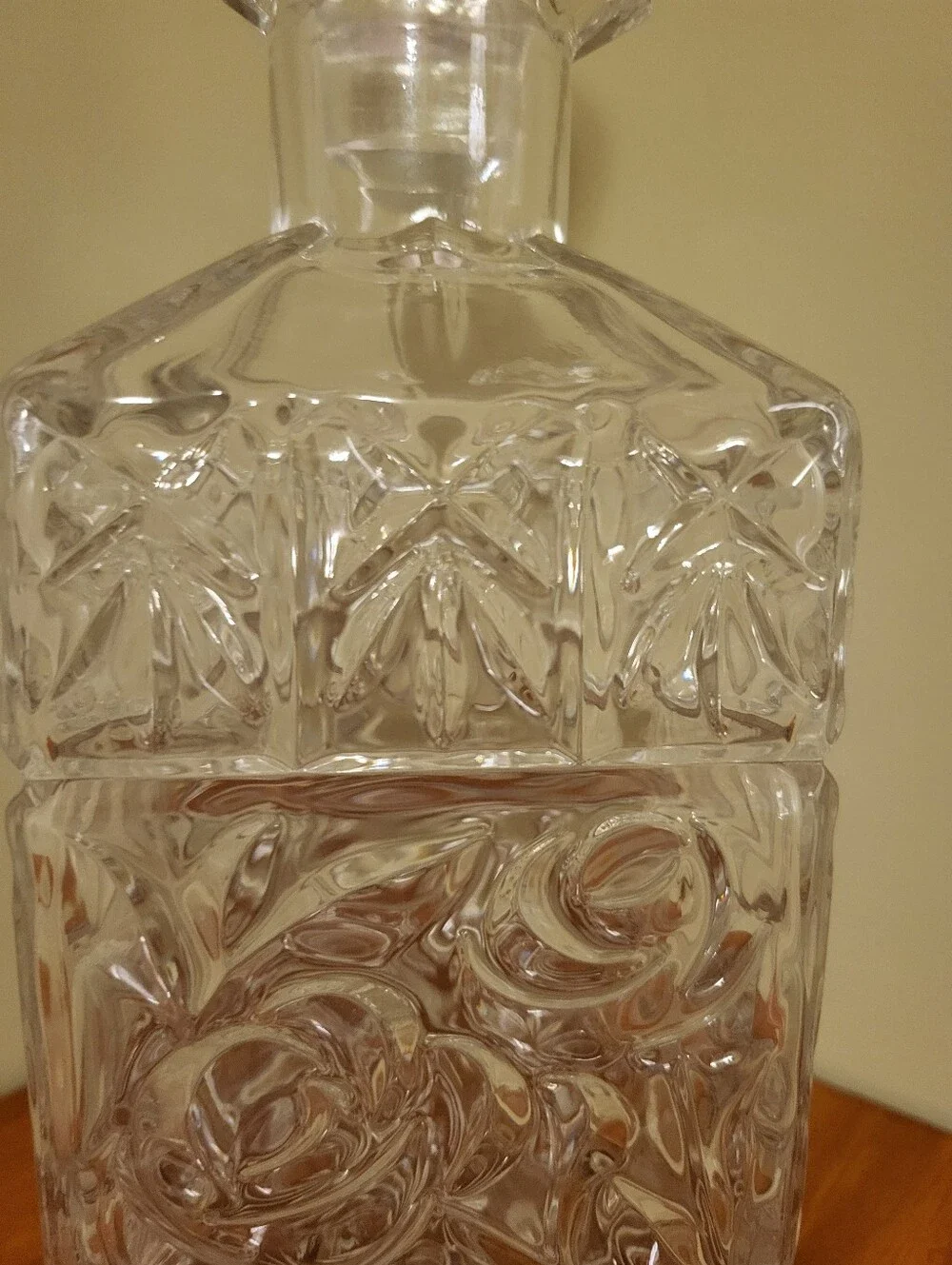 Handcut Clear And Frosted Crystal Glass 11.5 x 3.5 Inch Decanter With Stopper